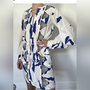 Diane Von Furstenberg SILK White and Blue Abstract Print  Dress